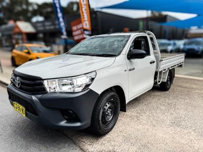 2018 TOYOTA HILUX WORKMATE C/CHAS GUN122R MY17 for sale in Australian Capital Territory