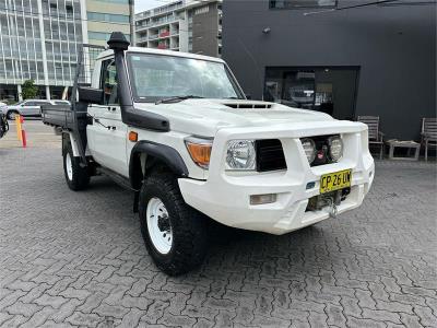 2018 TOYOTA LANDCRUISER WORKMATE (4x4) C/CHAS VDJ79R MY18 for sale in Inner West