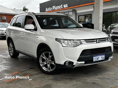 2014 MITSUBISHI OUTLANDER ES (4x2) 4D WAGON ZJ MY14.5 for sale in South East