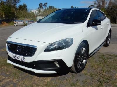 2013 VOLVO V40 D4 CROSS COUNTRY 5D HATCHBACK M for sale in Sydney - South West