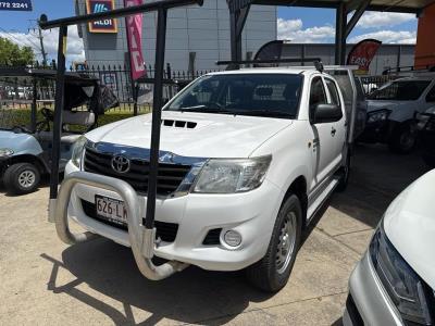 2015 TOYOTA HILUX SR (4x4) DOUBLE C/CHAS KUN26R MY14 for sale in New England