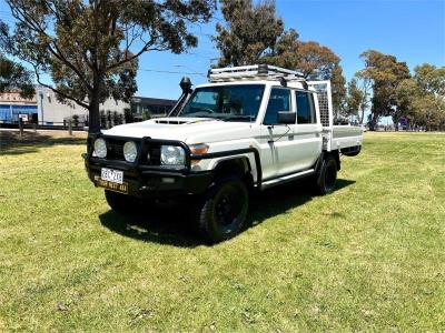 2017 TOYOTA LANDCRUISER WORKMATE (4x4) DOUBLE C/CHAS VDJ79R MY18 for sale in Outer East