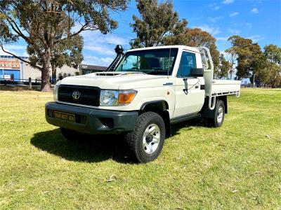 2019 TOYOTA LANDCRUISER WORKMATE (4x4) DOUBLE C/CHAS VDJ79R MY18 for sale in Outer East