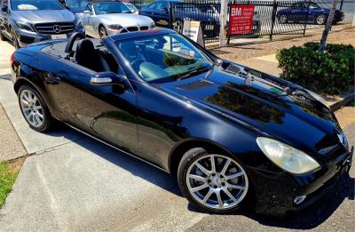 2006 MERCEDES-BENZ SLK 350 2D CONVERTIBLE R171 for sale in Moreton Bay - South