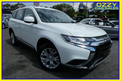 2021 MITSUBISHI OUTLANDER ES 7 SEAT (AWD) 4D WAGON ZL MY21 for sale in Sydney - Outer West and Blue Mtns.