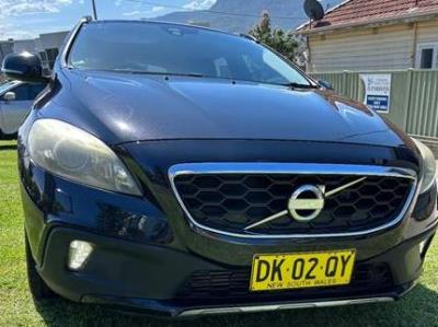 2014 VOLVO V40 T5 CROSS COUNTRY 5D HATCHBACK M for sale in Illawarra