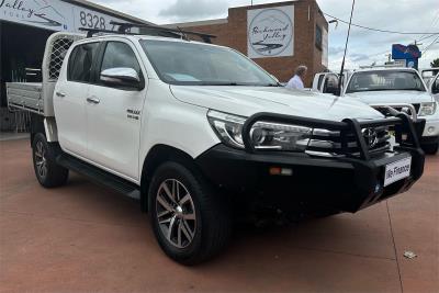 2016 TOYOTA HILUX SR5 (4x4) DUAL CAB UTILITY GUN126R for sale in Sydney - Outer West and Blue Mtns.