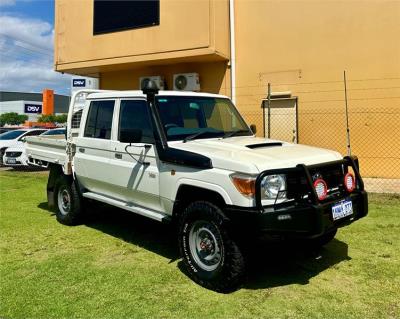 2014 TOYOTA LANDCRUISER WORKMATE (4x4) DOUBLE C/CHAS VDJ79R MY12 UPDATE for sale in Forrestfield