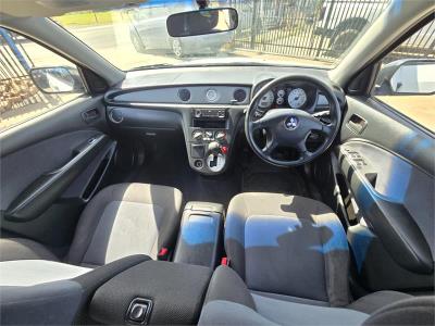 2005 MITSUBISHI OUTLANDER LS 4D WAGON ZF MY06 for sale in Footscray