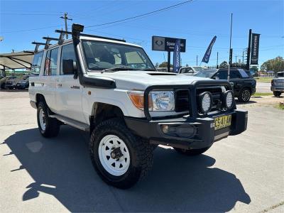 2016 TOYOTA LANDCRUISER WORKMATE (4x4) 4D WAGON LC70 VDJ76R MY17 for sale in Hunter / Newcastle