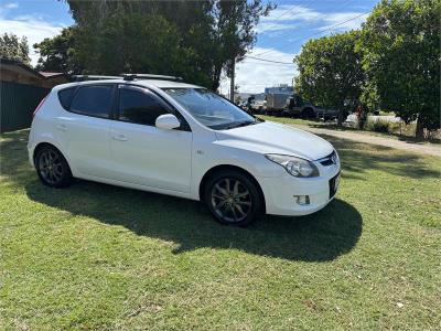 2012 HYUNDAI i30 SLX 1.6 CRDi 5D HATCHBACK FD MY12 for sale in Moreton Bay - South