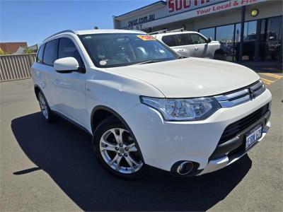 2015 MITSUBISHI OUTLANDER ES (4x2) 4D WAGON ZJ MY14.5 for sale in Bunbury