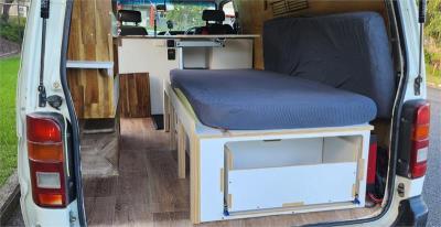 1998 TOYOTA HIACE FITTED CAMPERVAN LOW ROOF UHA30 for sale in Brisbane West