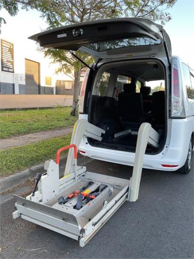 2013 NISSAN SERENA WELCAB REAR WHEELCHAIR LIFT MINIVAN C26 SERIES for sale in Brisbane West