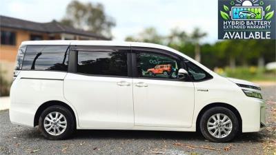 2018 TOYOTA VOXY HYBRID MINIVAN PEOPLE MOVER MINIVAN for sale in Brisbane West