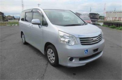 2012 TOYOTA NOAH WELCAB 2012 for sale in Allenstown