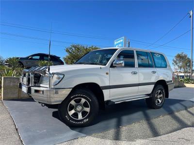 2002 TOYOTA LANDCRUISER GXL (4x4) 4D WAGON FZJ105R for sale in Bibra Lake