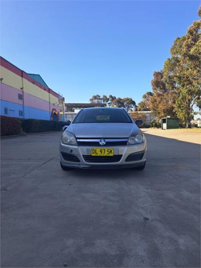 2006 HOLDEN ASTRA CD 3D COUPE AH MY06 for sale in Leumeah