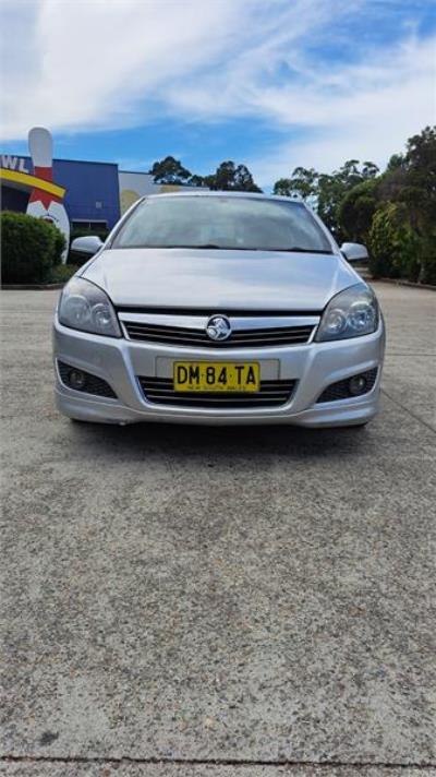 2007 HOLDEN ASTRA SRi 5D HATCHBACK AH MY07 for sale in Leumeah