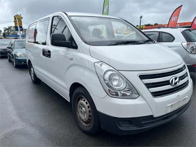 2015 HYUNDAI iLOAD CREW 4D VAN TQ MY15 for sale in Capalaba