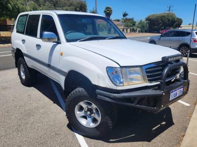 2002 TOYOTA LANDCRUISER GXL (4x4) 4D WAGON FZJ105R for sale in Perth - South East